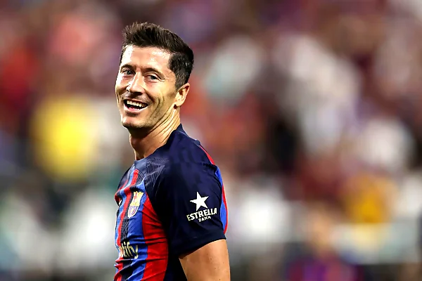 Lewandowski ghi được 9 bàn thắng trong 6 lần ra sân.