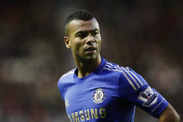 Cole là một trong những hậu vệ trái xuất sắc trong lịch sử Chelsea