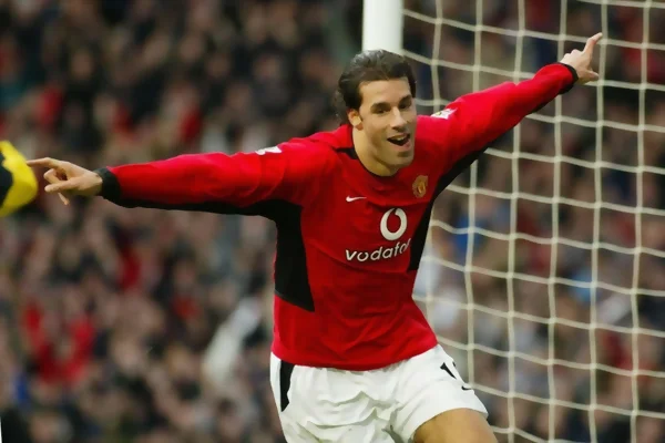 Ruud van Nistelrooy đã ghi được 53 bàn thắng chỉ sau 80 trận ra sân cho Real Madrid