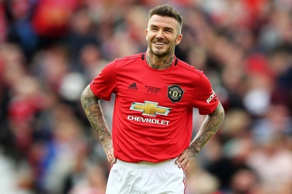 David Beckham là cầu thủ bóng đá người Anh