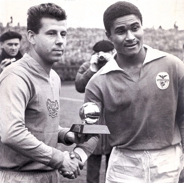 Josef Masopust từng danh dự đoạt Quả bóng vàng 1962