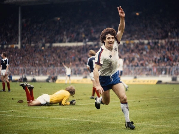 Kevin Keegan thi đấu cho đội tuyển quốc gia Anh từ 1972