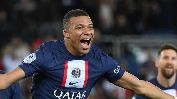 Kylian Mbappe là cầu thủ bóng đá nổi tiếng người Pháp