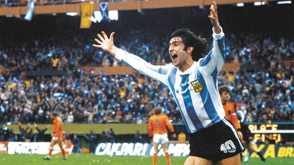 Mario Kempes là một tiền đạo đẳng cấp
