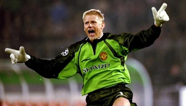 Peter Schmeichel khi ở Manchester United