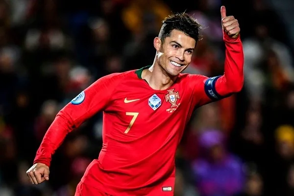 Những bàn thắng mãn nhãn của Ronaldo trong mùa giải Ngoại hạng năm 2021/22