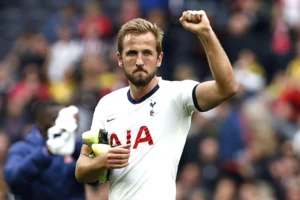 Tiền đạo cánh Harry Kane