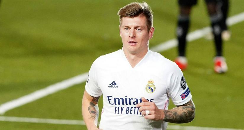Tiền vệ Toni Kroos