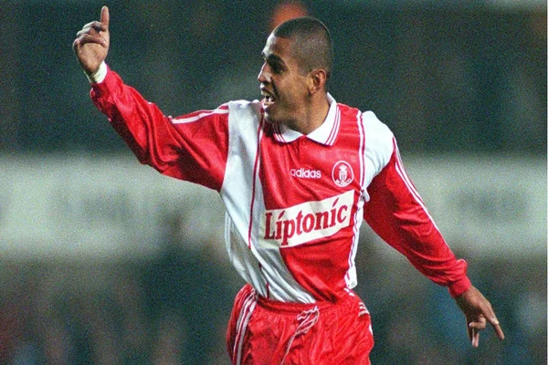 Sonny Anderson đã ghi được 138 bàn thắng tại mùa giải Ligue 1