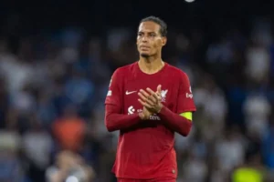Virgil van Dijk là vị trí trung vệ chơi hay nhất của LiverPool