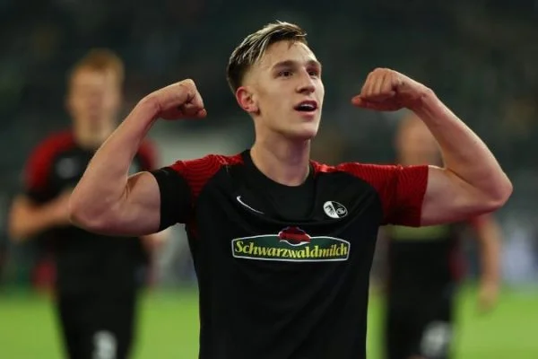 Nico Schlotterbeck là viên ngọc sáng nhất Bundesliga