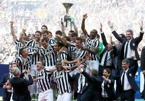 Cristiano Ronaldo giúp hàng công của Juventus trở nên mạnh mẽ hơn.