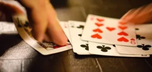 Bài phỏm - game bài quen thuộc với cộng đồng game thủ chuyên nghiệp