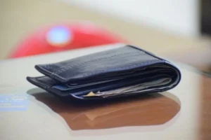 Chiêm bao mất ví có nhiều ý nghĩa khác nhau