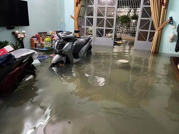 Giấc chiêm bao thấy nước tràn vào nhà báo hiệu sự may mắn