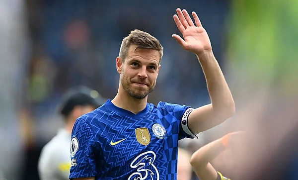 Hậu vệ tài ba người Tây Ban Nha Cesar Azpilicueta.