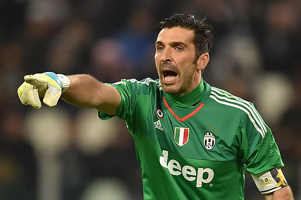 Buffon cùng Juve giành được 7 lần vô địch Serie A.
