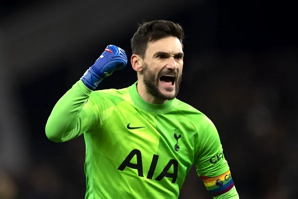 Lloris cùng Les Bleus đăng quang tại World Cup 2018.