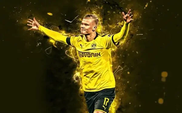 Erling Haaland sở hữu những cú sút làm bàn lịch sử
