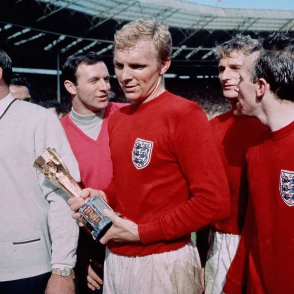 Trong sự nghiệp của mình, Bobby Moore đã gặt hái được nhiều thành công nhất định