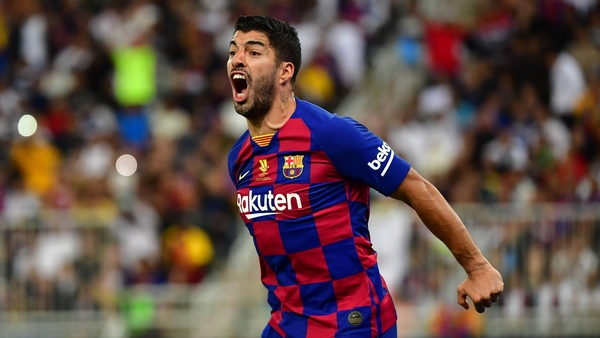 Luis Suarez có sự nghiệp và cuộc sống viên mãn bên gia đình nhỏ