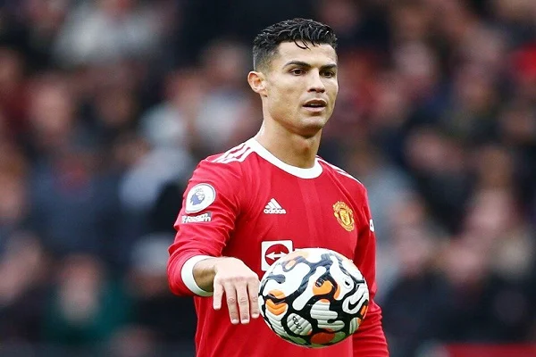 Ronaldo ghi được 760 bàn thắng.