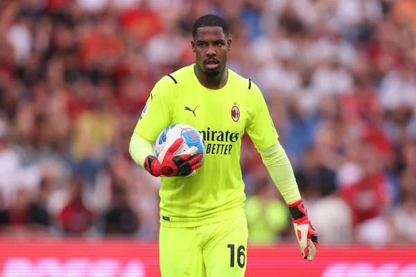 Mike Maignan - thủ môn của năm Ligue 1 2018–19
