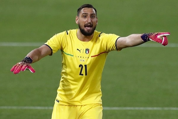Gianluigi Donnarumma giữ kỷ lục là thủ môn trẻ tuổi nhất trong lịch sử giải đấu Serie A