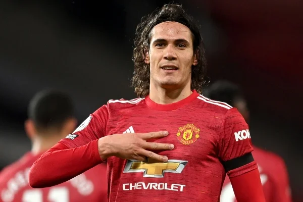Tiền đạo cánh Edinson Cavani