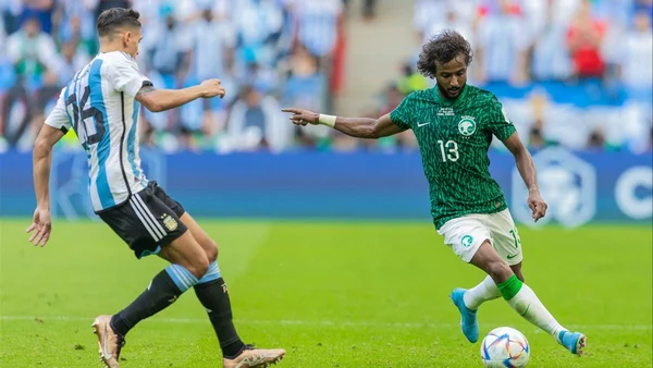 Yasser Al-Shahrani là hậu vệ chắc chắn phải có của đội Saudi Arabia