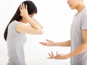 Chiêm bao thấy đánh ghen cũng có thể là một điềm báo