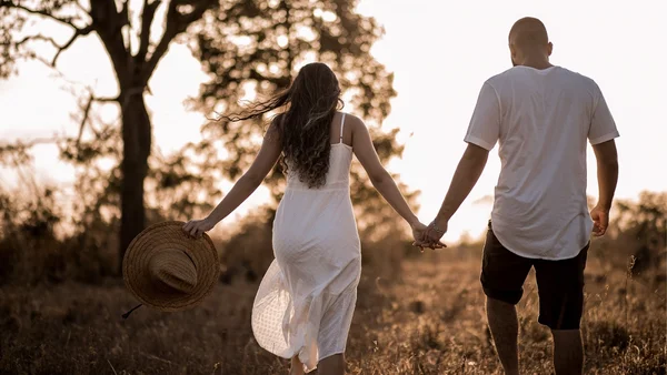 Giấc mơ thấy chuối đều phần nào phản ánh mối quan hệ giữa bạn và những người xung quanh