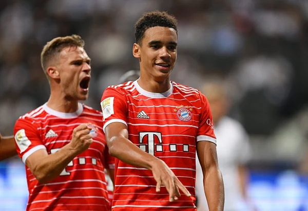 Hành trình bảo vệ ngôi vương thiếu Lewandowski của Bayern tại Bundesliga 2022/2023