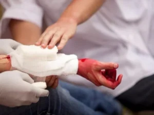 Mơ giết người và chảy máu là điềm báo may mắn về tài chính