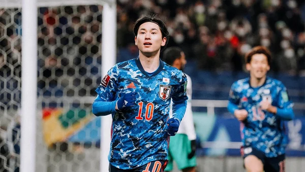 Takumi Minamino sẽ là sự lựa chọn ở hàng Tiền vệ của Nhật Bản tại WC 2022