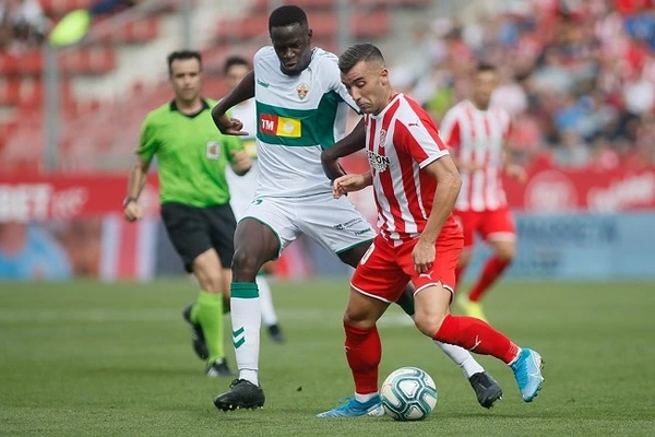 Soi kèo Elche vs Girona đều có lợi thế riêng