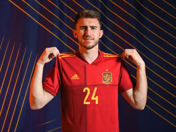 Laporte sẽ là chốt chặn của tuyển Tây Ban Nha tại World Cup 2022