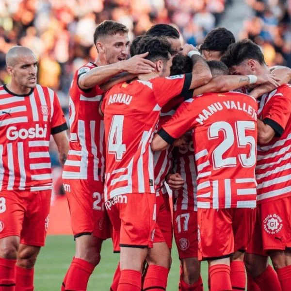 Các cầu thủ Girona luôn đồng lòng với nhau