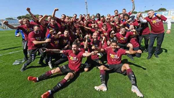 Các cầu thủ của Salernitana với những giây phút toả sáng