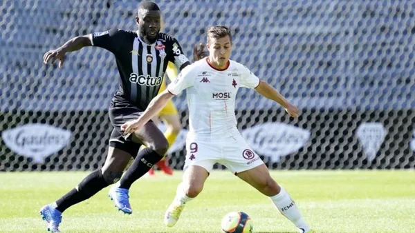 Hành trình Angers trong nửa sau Ligue 1 2022/2023 là cuộc đua trụ hạng khốc liệt