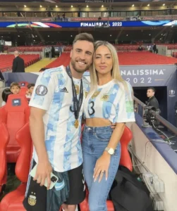 Carolina cùng chồng Nicolas tại sự kiện Finalissima 2022