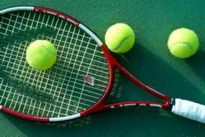 Vợt tennis có nhiều loại cho nhiều đối tượng khác nhau sử dụng