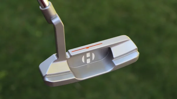 Một cây gậy putter được sử dụng phổ biến trong cộng đồng golfer