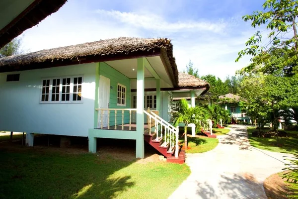 Kiến trúc kiểu nhà sàn Tây Nguyên ở khu nghỉ dưỡng Paradise Beachside Resort