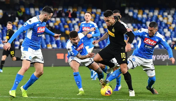 Soi kèo trận đấu tâm điểm Inter Milan vs Napoli tại vòng 16 Serie A 2022/2023