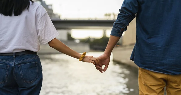 Chiêm bao thấy số 27 là báo hiệu chuyện tình cảm của bạn có nhiều biến chuyển tích cực