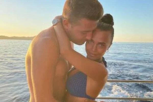 Natalija Ilic chia sẽ khoảnh khắc hạnh phúc bên người chồng là Sergej Milinkovic-Savic