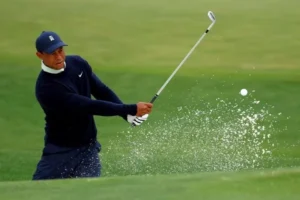 Tiger Woods với thành tích đáng kinh ngạc