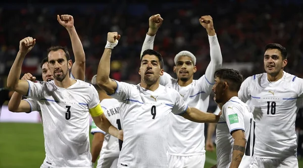 Luis Suarez cùng đồng đội tại tuyển bóng đá Uruguay