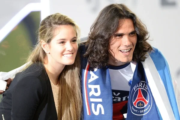 Edinson Cavani cùng người bạn gái tài giỏi Jorcelyn Burgardt